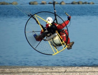  Entrenamiento de paramotor en el Canal 